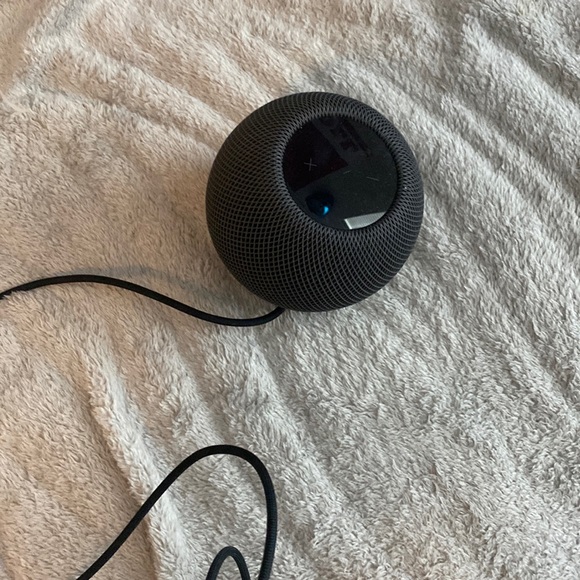 Apple home pod